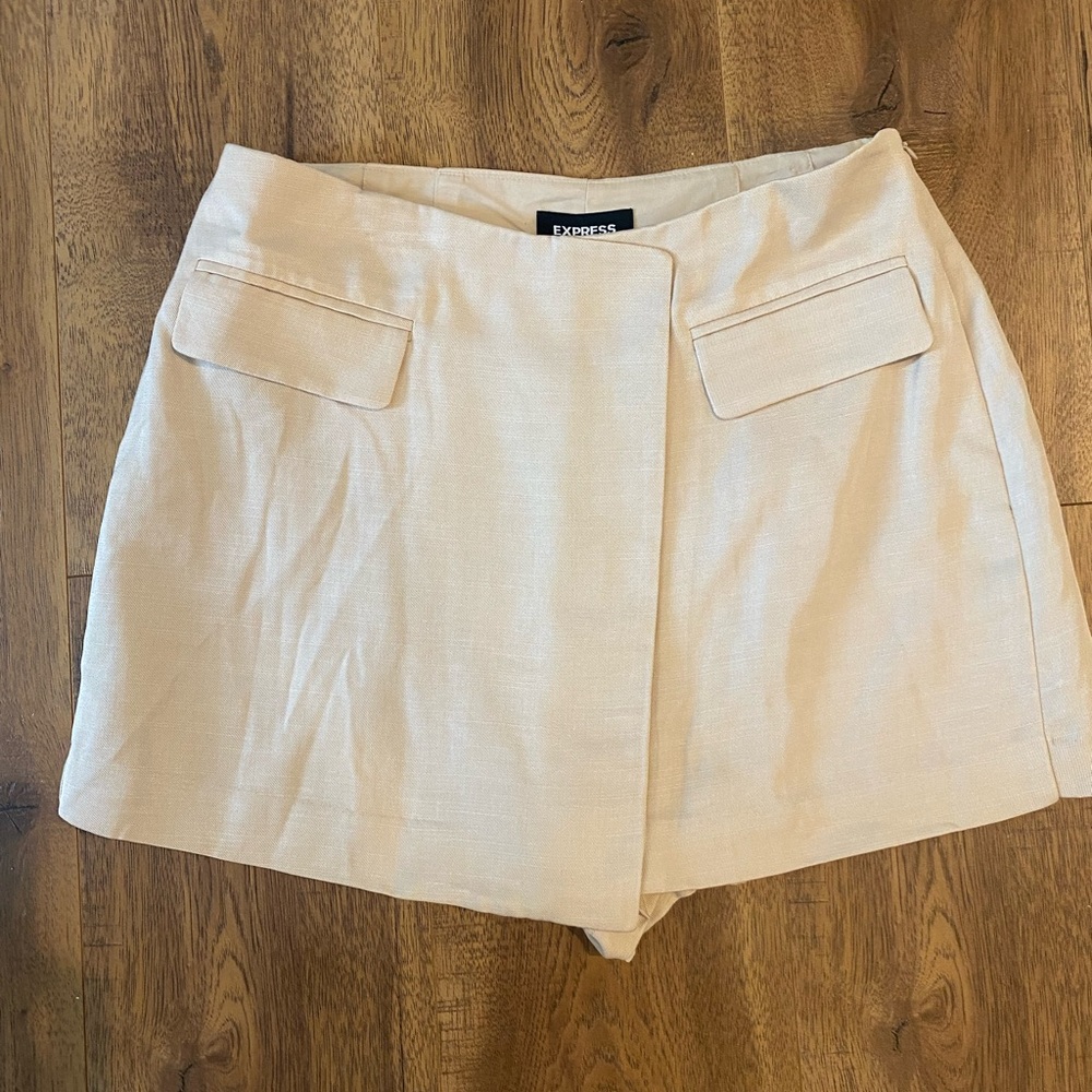 Express Women’s Linen blend skirt Size 10 NWT